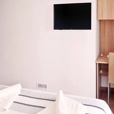 Holiday home In With Pool Maslenica